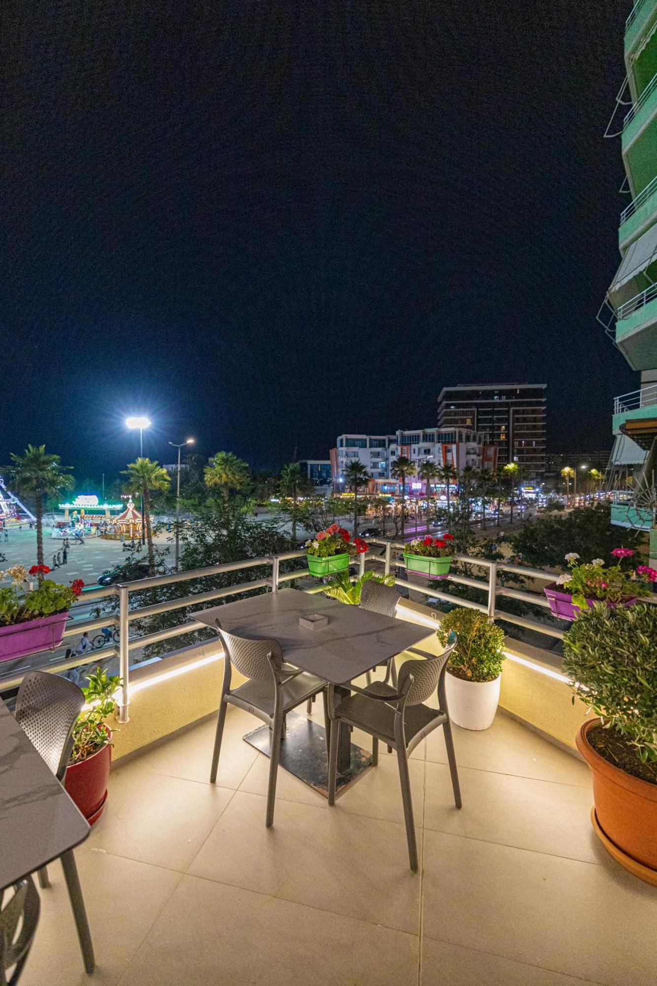 Veranda Boutique Hotel Влёра Экстерьер фото