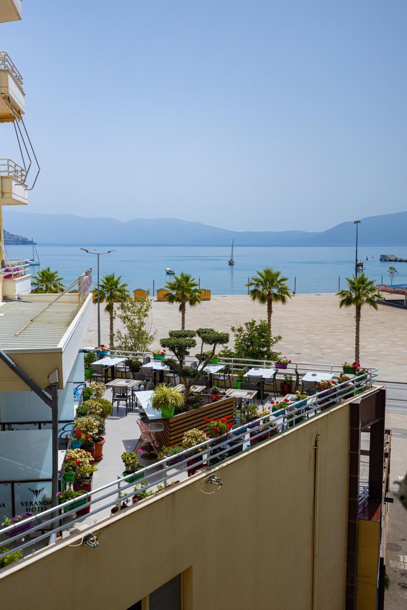 Veranda Boutique Hotel Влёра Экстерьер фото