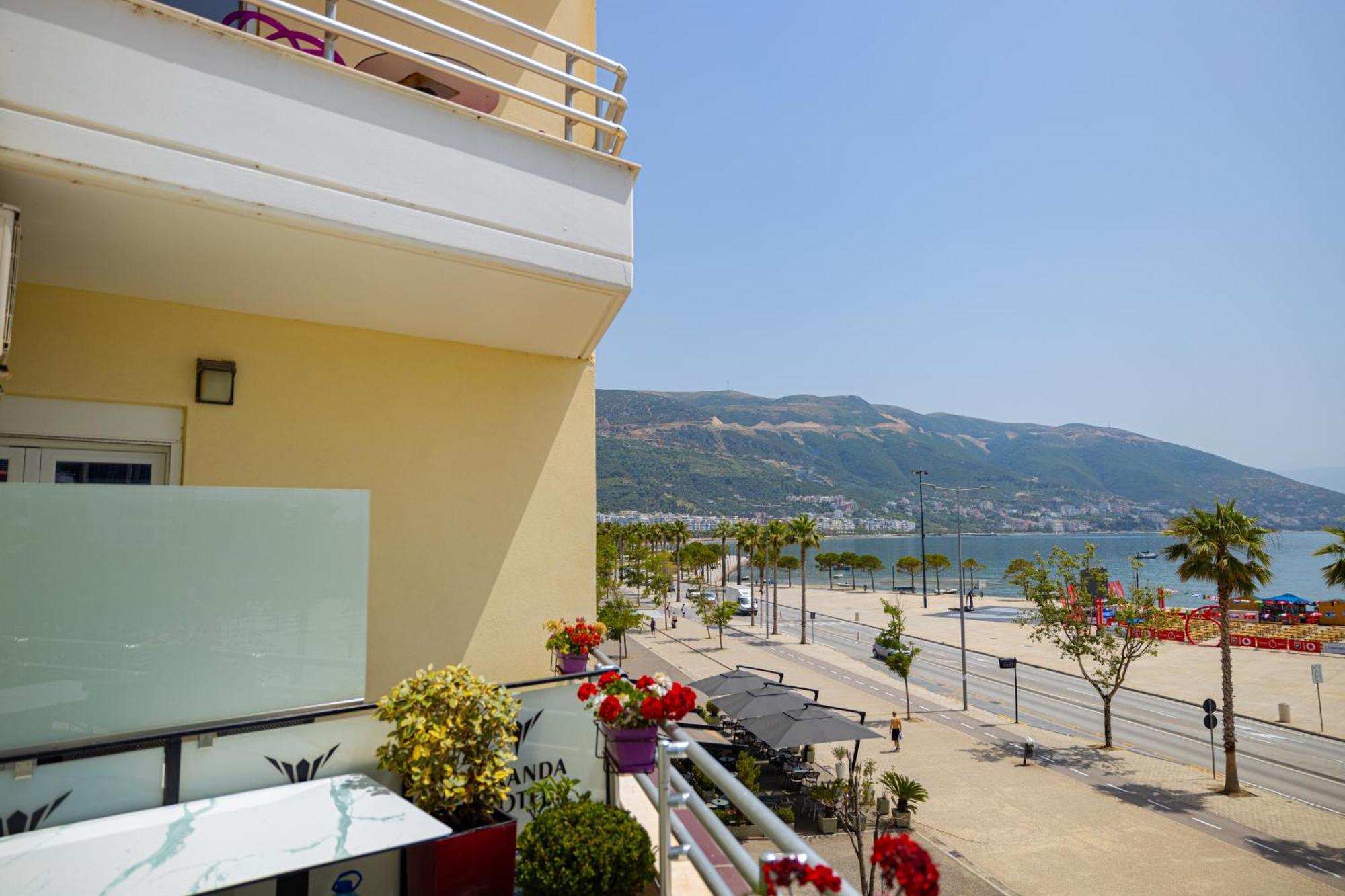 Veranda Boutique Hotel Влёра Экстерьер фото